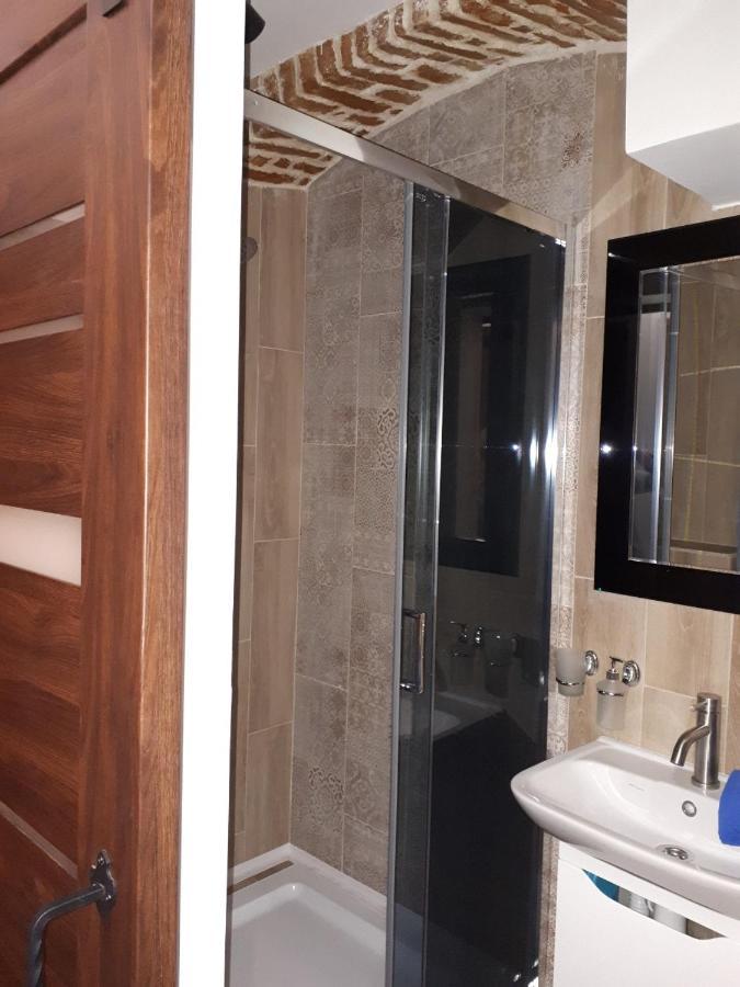 Appartamento Cozy Loft В Самому Центрі Львова Esterno foto